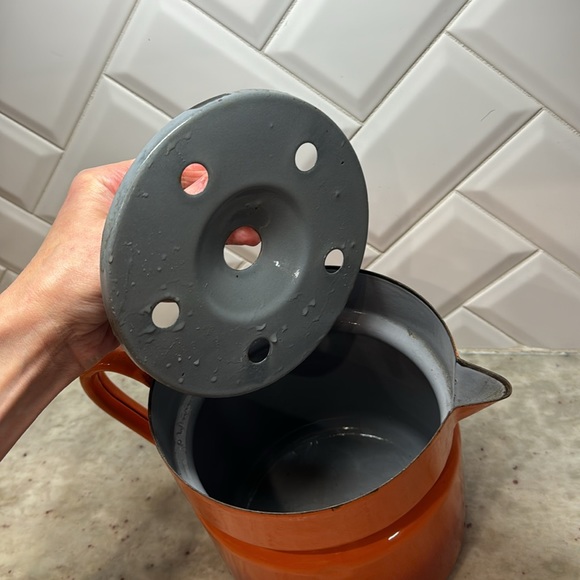 Vintage Large Enamelware Tea kettle - Picture 5 of 7